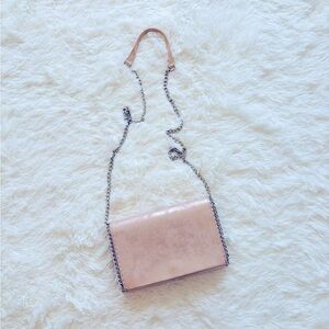 🤍Chelsea28 Rose Gold Crossbody Bag with Metallic Finish